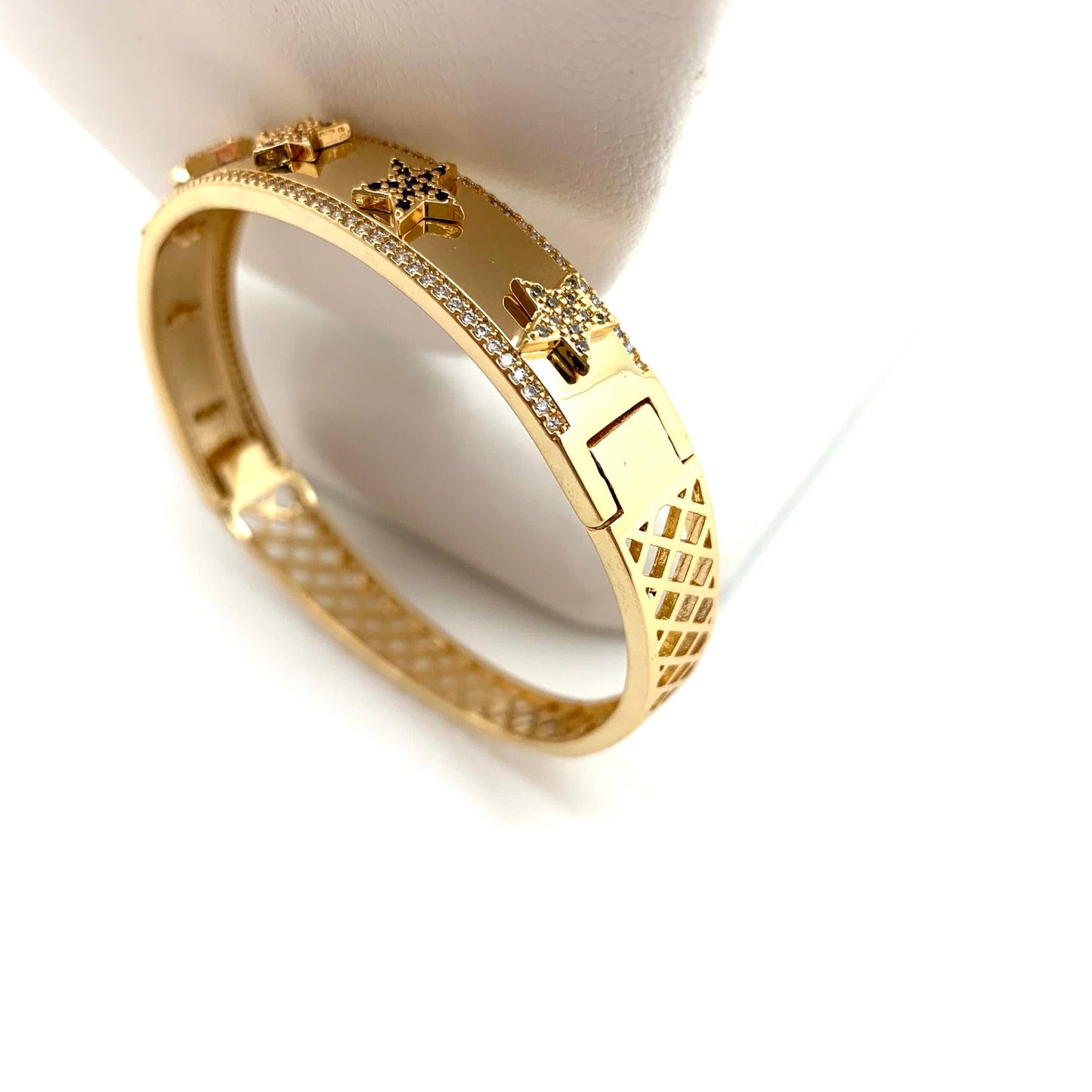 Star Bangle Bracelet