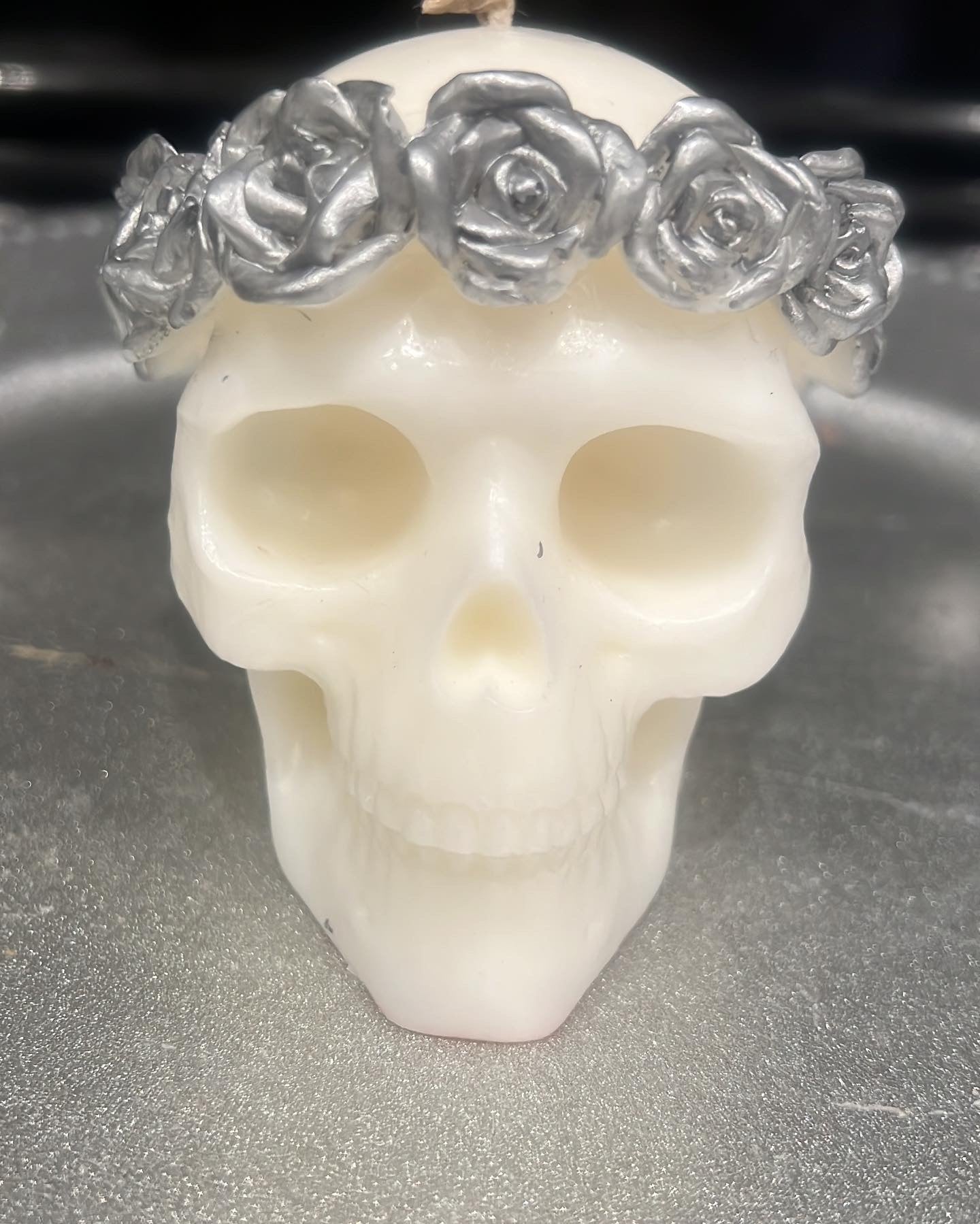 Skull Candle with Rose Crown – Love, Transformation & Ancestral Power Ritual Candle