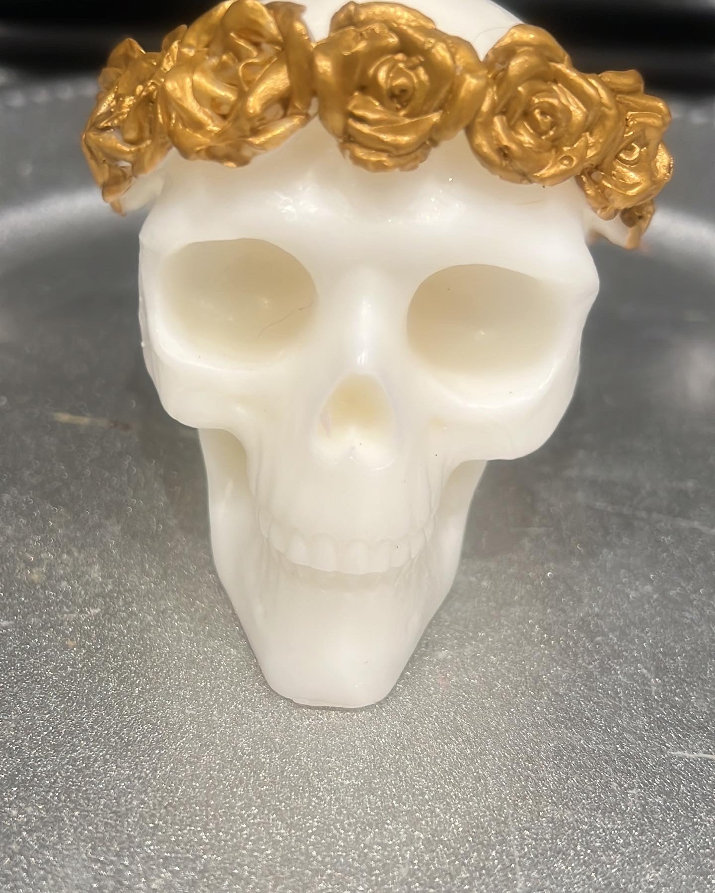 Skull Candle with Rose Crown – Love, Transformation & Ancestral Power Ritual Candle